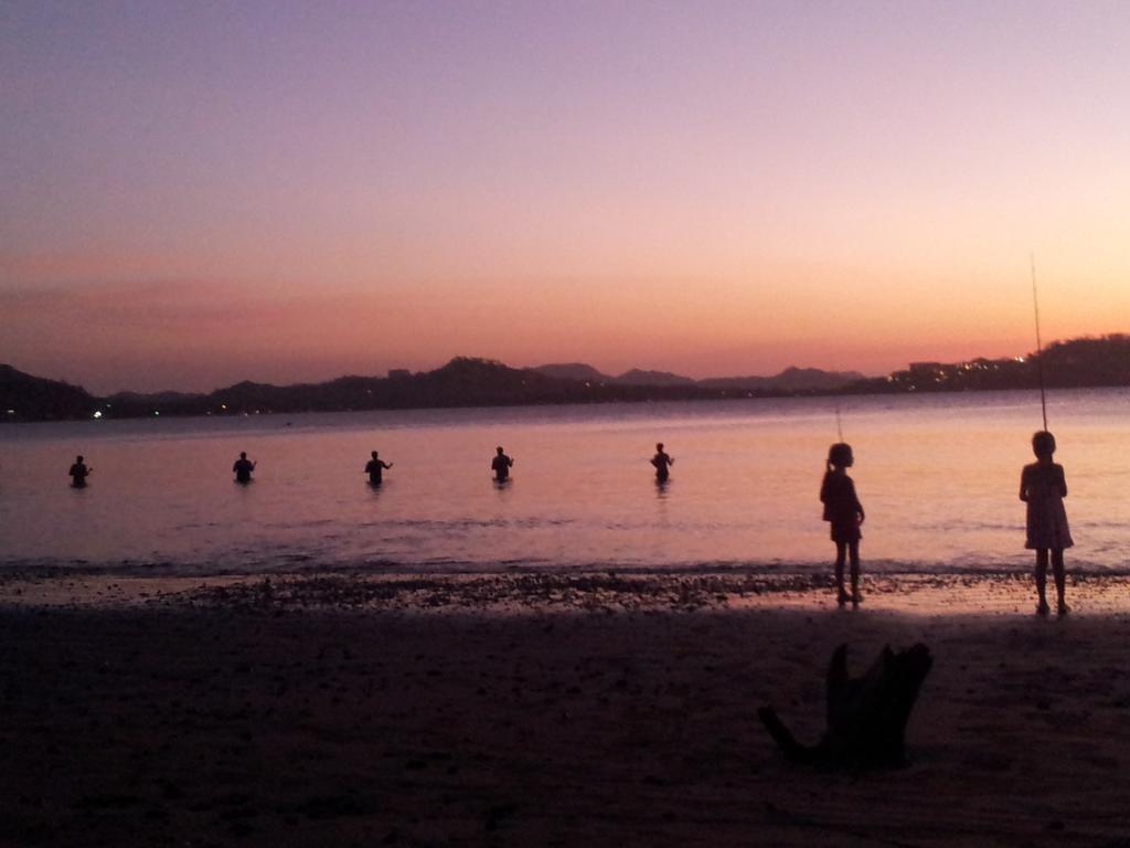 Hotel Casa Blanca Tamarindo Luaran gambar